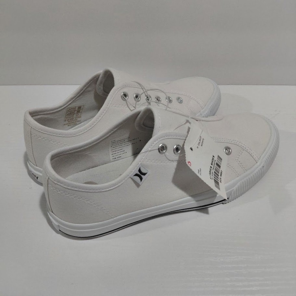 Hurley Chloe Womens White Slip On Canvas Sneakers Shoes Laceless 6.5M NEW - Picture 9 of 12